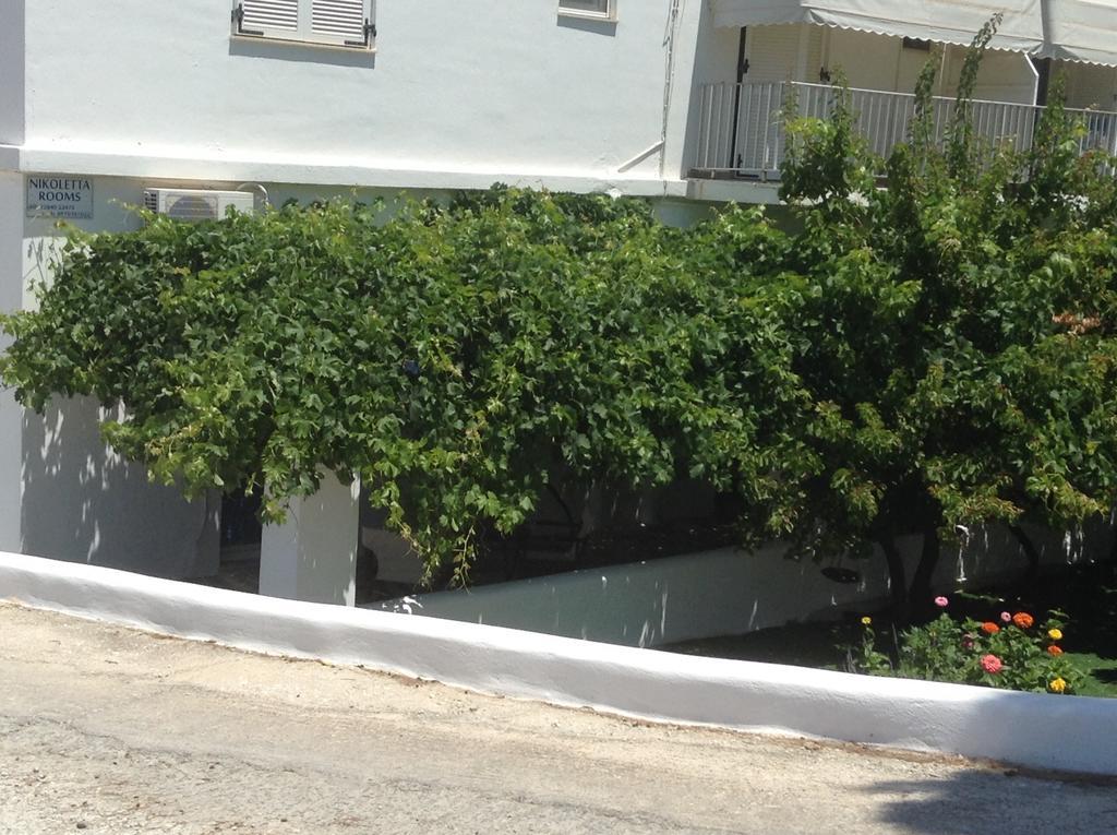 Nikoletta Rooms Páros Dış mekan fotoğraf