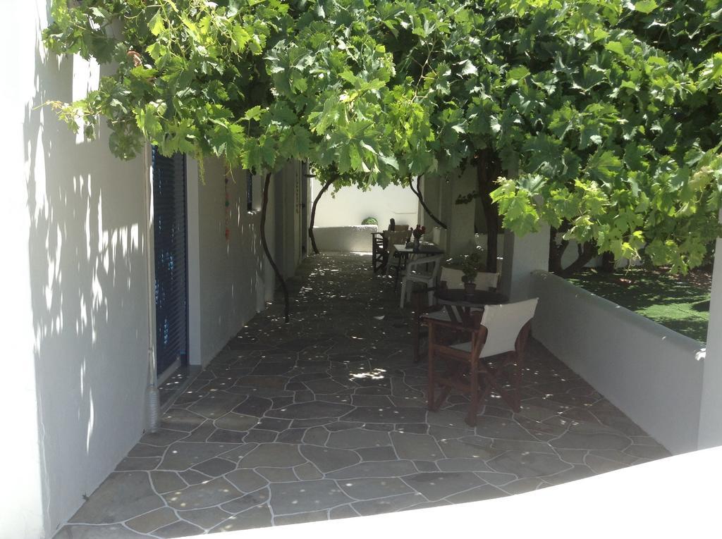 Nikoletta Rooms Páros Dış mekan fotoğraf