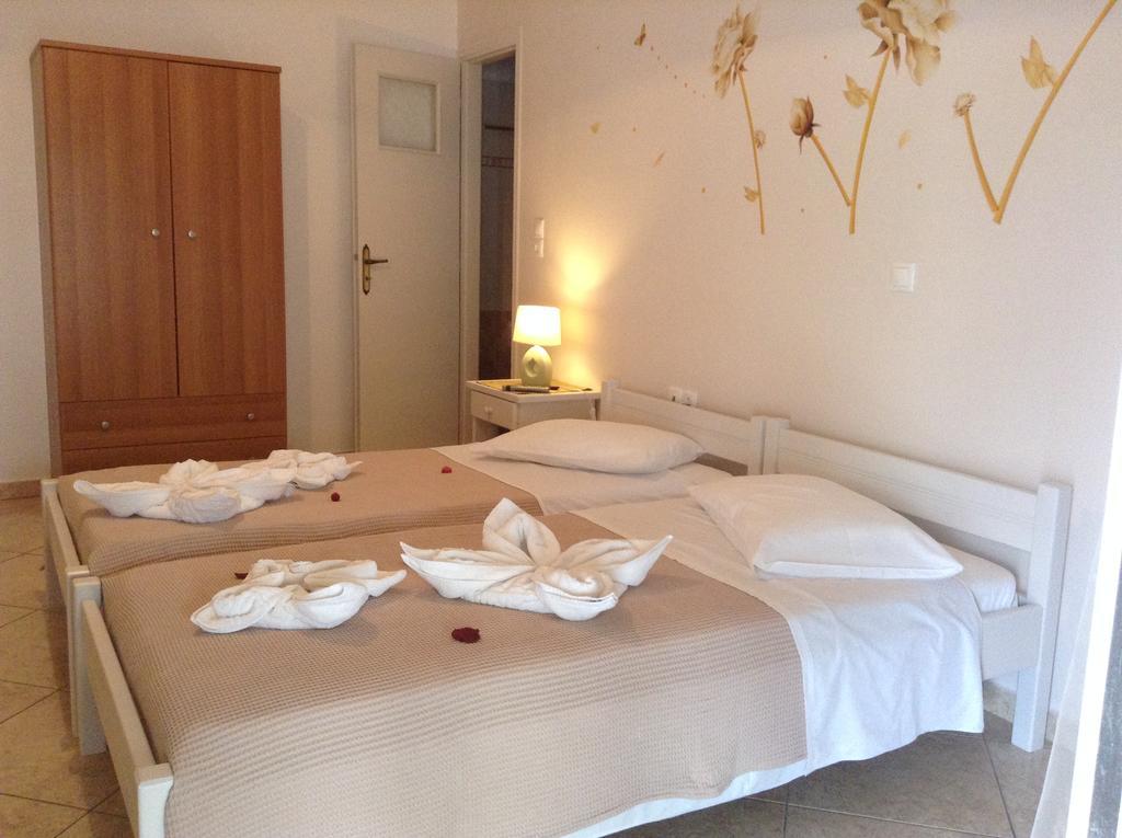 Nikoletta Rooms Páros Dış mekan fotoğraf