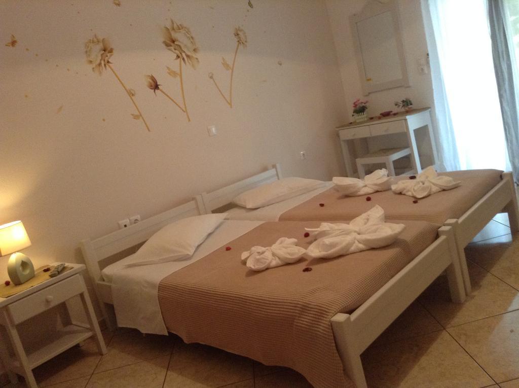 Nikoletta Rooms Páros Dış mekan fotoğraf