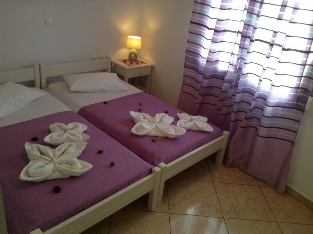 Nikoletta Rooms Páros Dış mekan fotoğraf