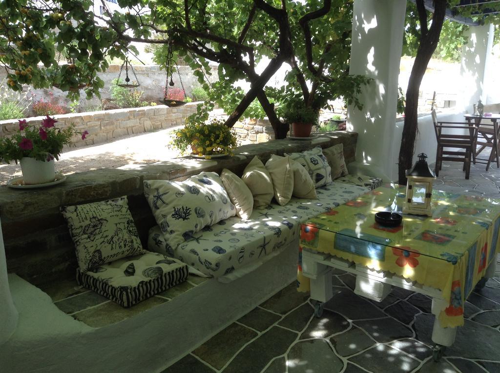 Nikoletta Rooms Páros Dış mekan fotoğraf